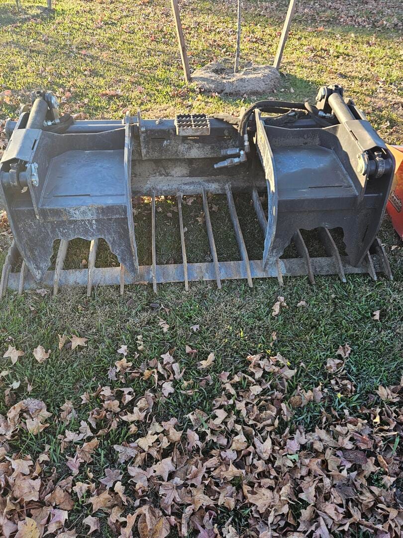 FFC BRADCO 72″ GRAPPLE BUCKET